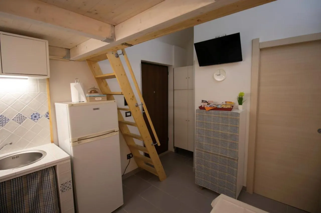 B&B La Casetta Del Pangolino 사사리